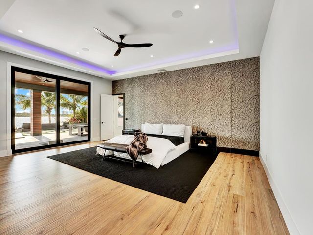 712 Lakeside Circle, North Palm Beach, FL 33408