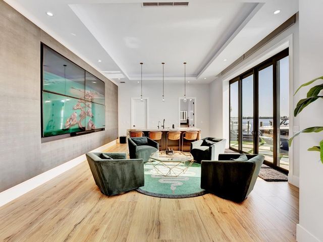 712 Lakeside Circle, North Palm Beach, FL 33408