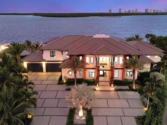 712 Lakeside Circle, North Palm Beach, FL 33408