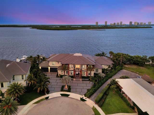 712 Lakeside Circle, North Palm Beach, FL 33408