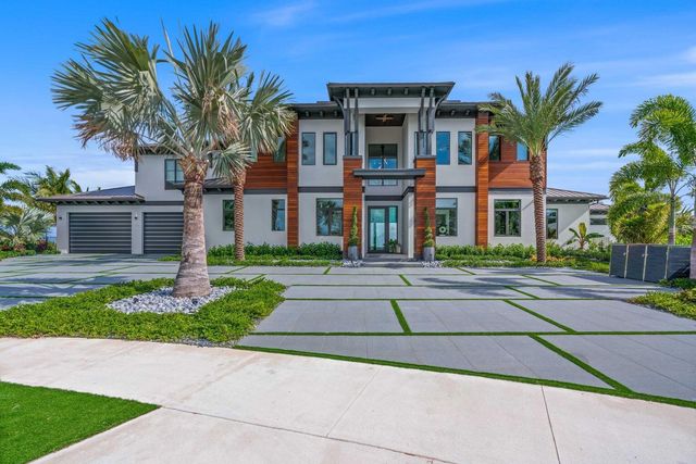 712 Lakeside Circle, North Palm Beach, FL 33408