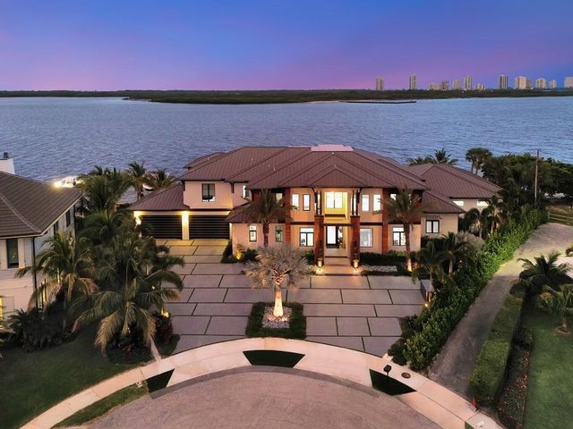 712 Lakeside Circle, North Palm Beach, FL 33408