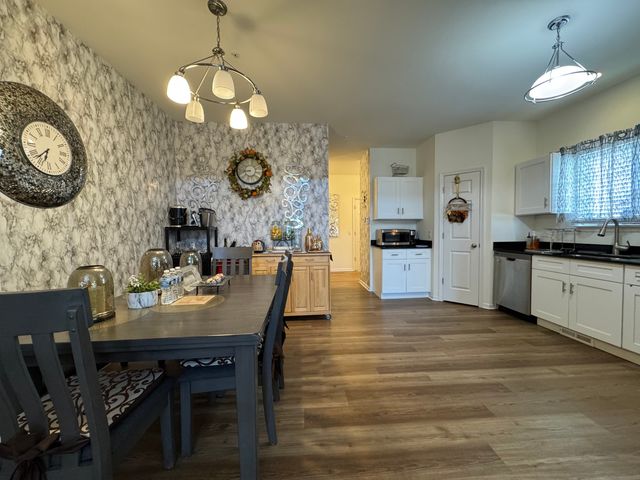 997 Regent Drive, Matteson, IL 60443