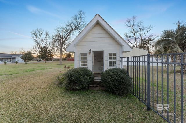 124 Main Street, Monroeville, AL 36460