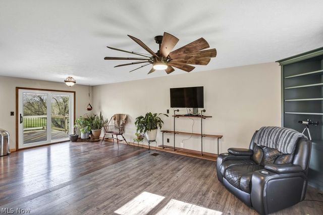 7545 Wadsworth Road, Medina, OH 44256