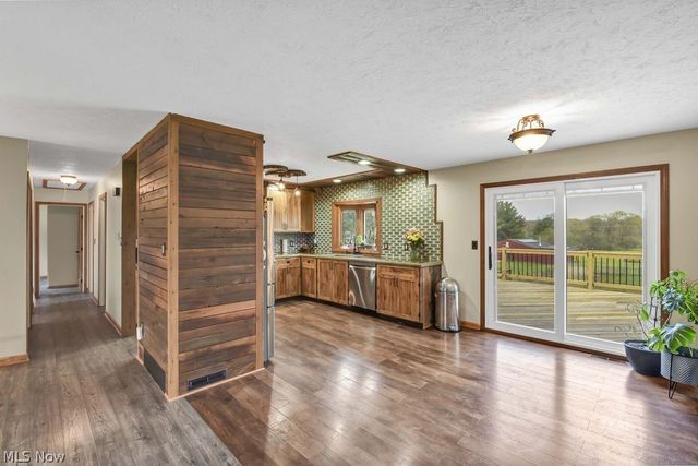 7545 Wadsworth Road, Medina, OH 44256