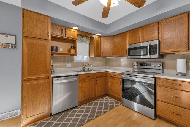 75 Myrna Circle, St Joseph, MO 64506