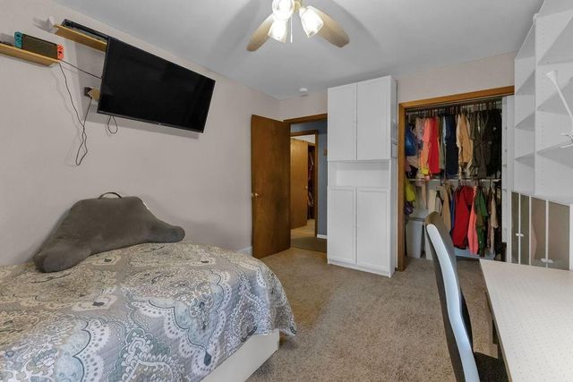 75 Myrna Circle, St Joseph, MO 64506