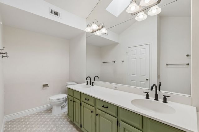 5950 Lindenshire Lane 302, Dallas, TX 75230