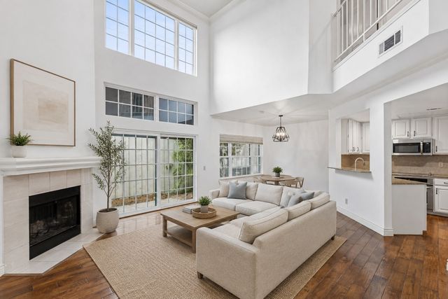 5950 Lindenshire Lane 302, Dallas, TX 75230