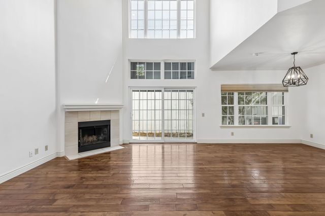 5950 Lindenshire Lane 302, Dallas, TX 75230