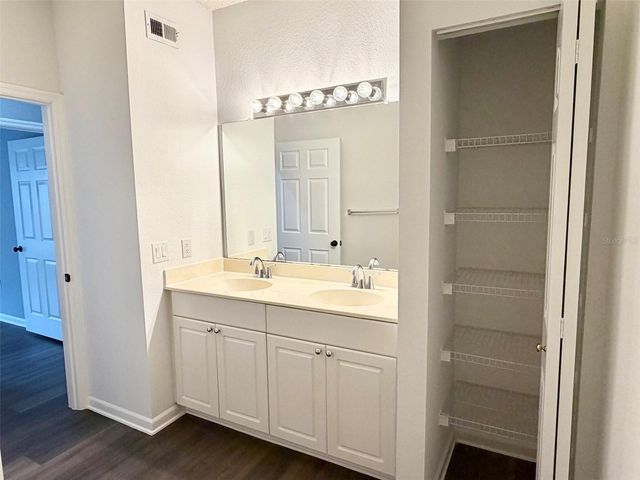 413 ARBOR LAKES CIRCLE 413, Sanford, FL 32771