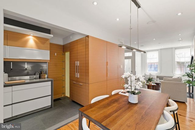 2123 CYPRESS ST, Philadelphia, PA 19103