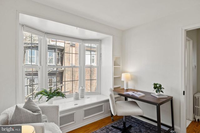 2123 CYPRESS ST, Philadelphia, PA 19103