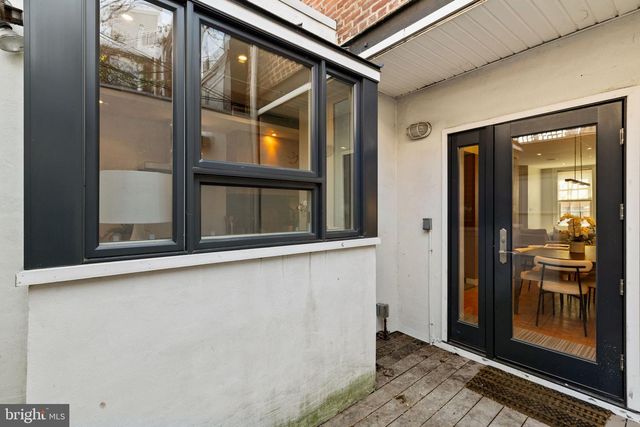 2123 CYPRESS ST, Philadelphia, PA 19103