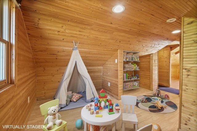 4432 Old Stage Road, Brooklyn, WI 53521