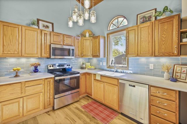 4432 Old Stage Road, Brooklyn, WI 53521