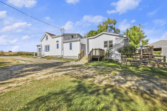 4432 Old Stage Road, Brooklyn, WI 53521