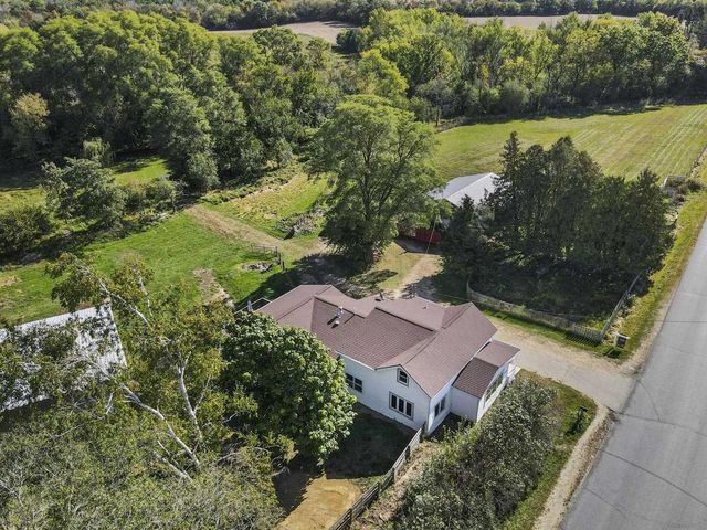 4432 Old Stage Road, Brooklyn, WI 53521