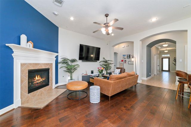 7318 Leo Creek Lane, Humble, TX 77396