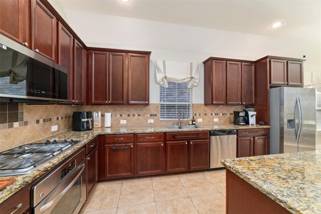 7318 Leo Creek Lane, Humble, TX 77396