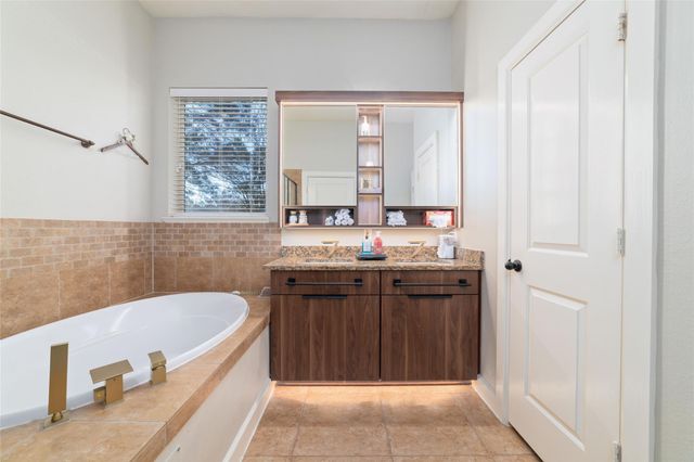 7318 Leo Creek Lane, Humble, TX 77396