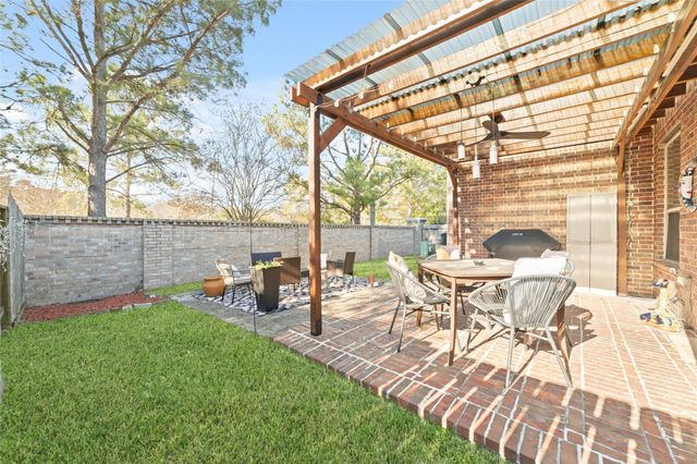 7318 Leo Creek Lane, Humble, TX 77396