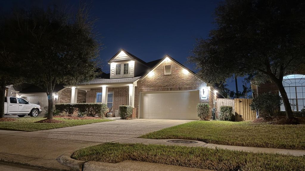 7318 Leo Creek Lane, Humble, TX 77396