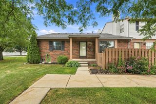 2071 Vine Way Drive 82, Canton, MI 48188