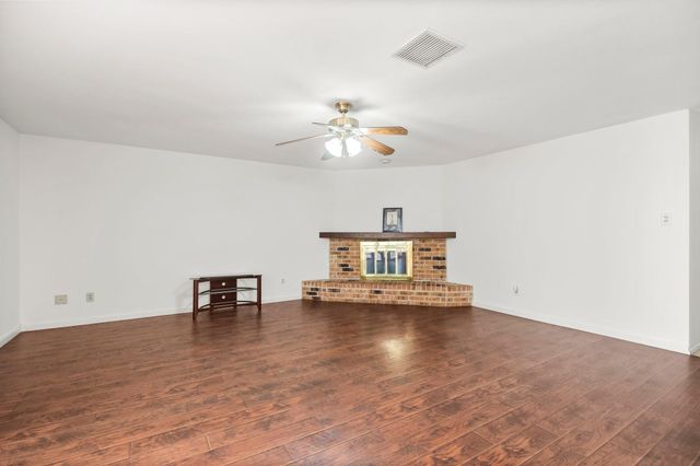 6 Raven Ridge Lane, Spring, TX 77380