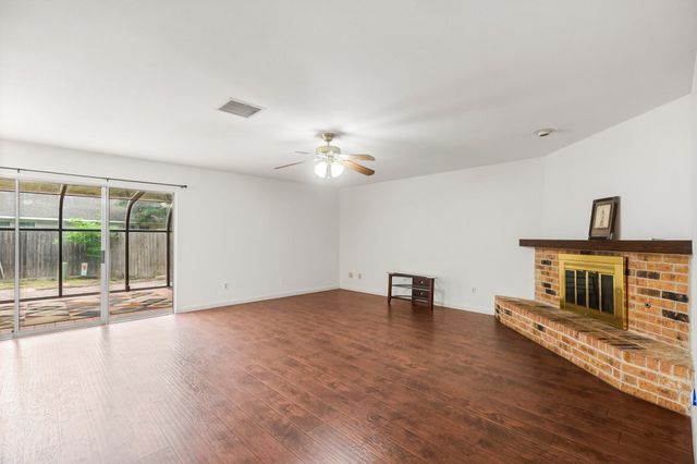6 Raven Ridge Lane, Spring, TX 77380