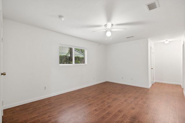 6 Raven Ridge Lane, Spring, TX 77380