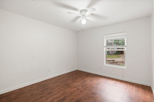 6 Raven Ridge Lane, Spring, TX 77380
