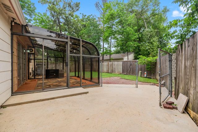 6 Raven Ridge Lane, Spring, TX 77380