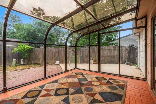 6 Raven Ridge Lane, Spring, TX 77380