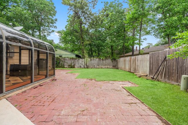 6 Raven Ridge Lane, Spring, TX 77380