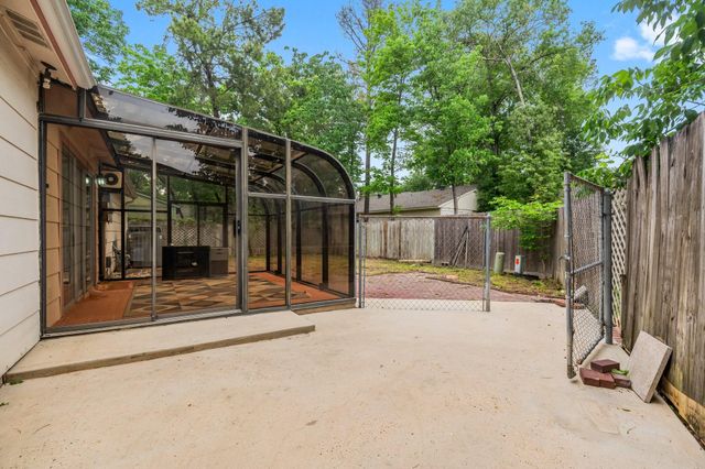 6 Raven Ridge Lane, Spring, TX 77380