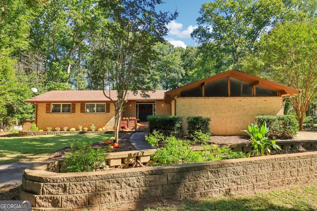 16 Perthshire Drive, Peachtree City, GA 30269 — photo 2