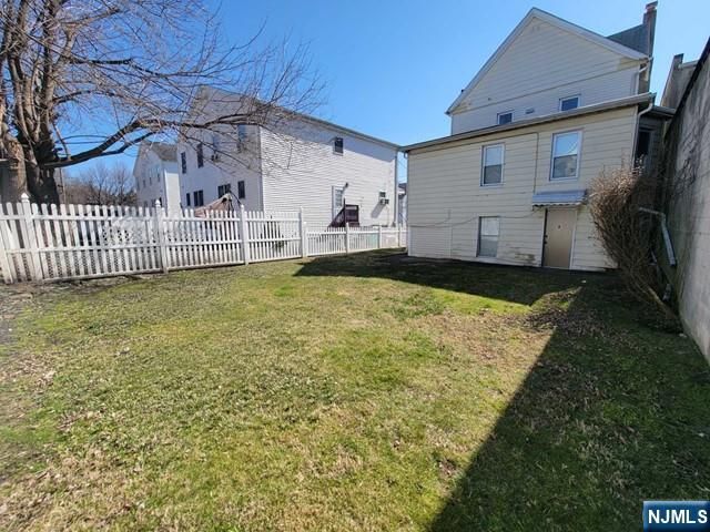 90 Ackerson Street, Hackensack, NJ 07601