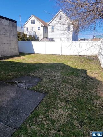 90 Ackerson Street, Hackensack, NJ 07601