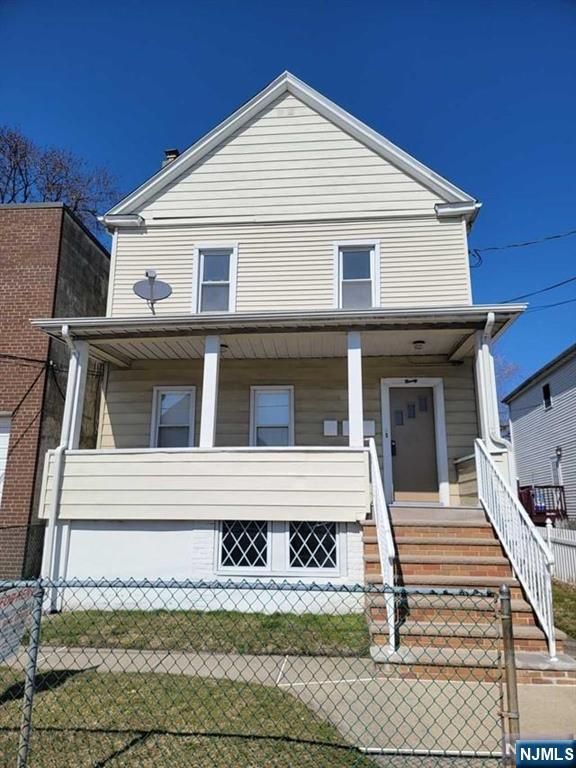 90 Ackerson Street, Hackensack, NJ 07601