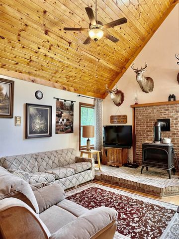 16121 130th Avenue, Rose Lake Twp, MI 49655