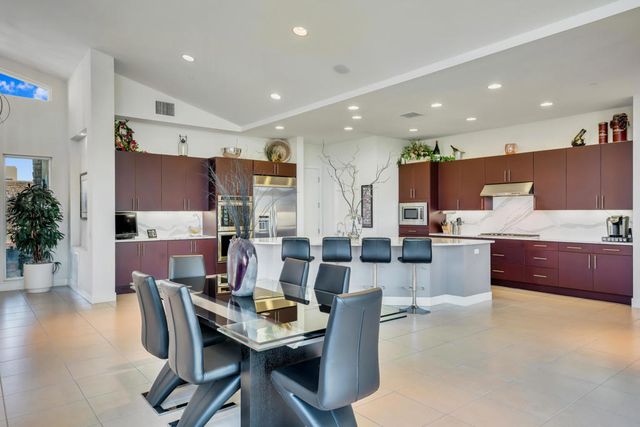 13 Via Montagna, Rancho Mirage, CA 92270