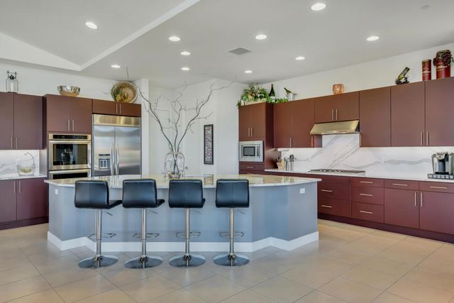 13 Via Montagna, Rancho Mirage, CA 92270