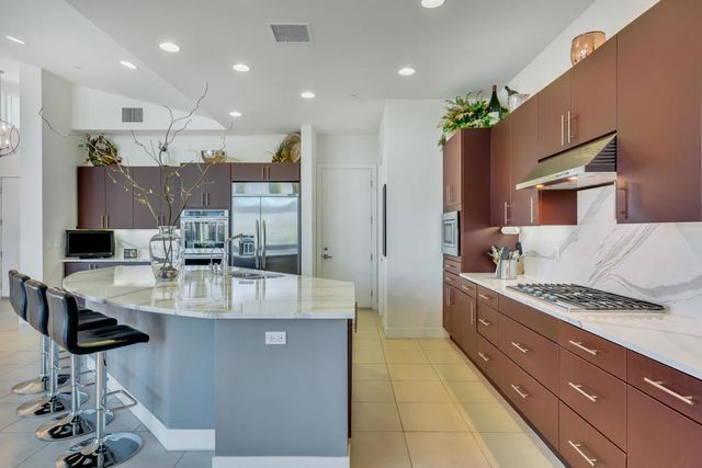 13 Via Montagna, Rancho Mirage, CA 92270