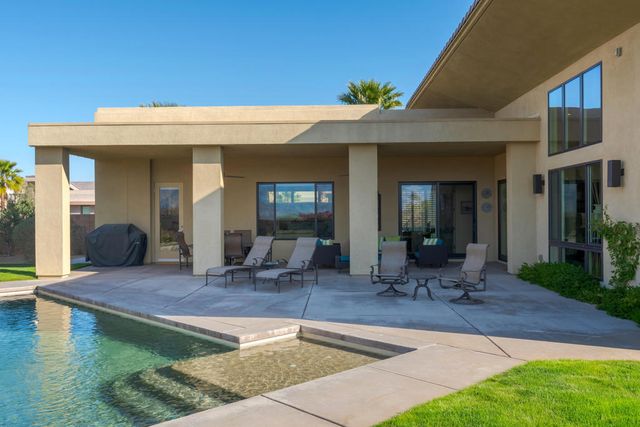13 Via Montagna, Rancho Mirage, CA 92270