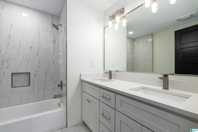 1202 CAHABA RIVER ESTATES, Hoover, AL 35244