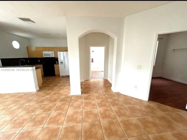 4311 SW 160th Ave 101, Miramar, FL 33027