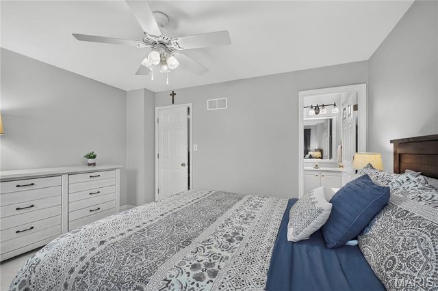 409 Parkview Place Drive, Ellisville, MO 63021