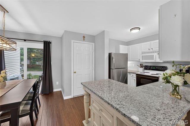409 Parkview Place Drive, Ellisville, MO 63021